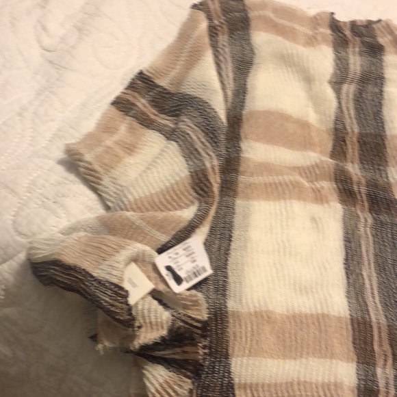 Plaid infinity scarf. New with tags - Picture 1 of 4